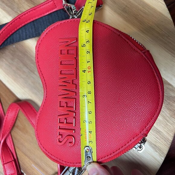 Steve Madden Allie Heart Charm Crossbody Bag w/ Detachable Pouch Lipstick Red - Picture 9 of 11